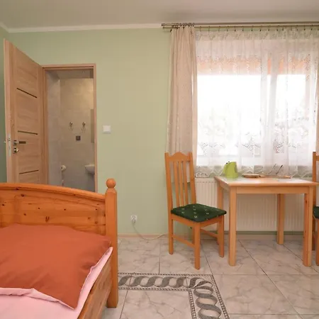 Pokoje Goscinne U Basi * Mielno (Koszalin)