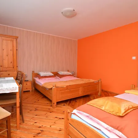 Goscinne U Basi Guest house Mielno (Koszalin)